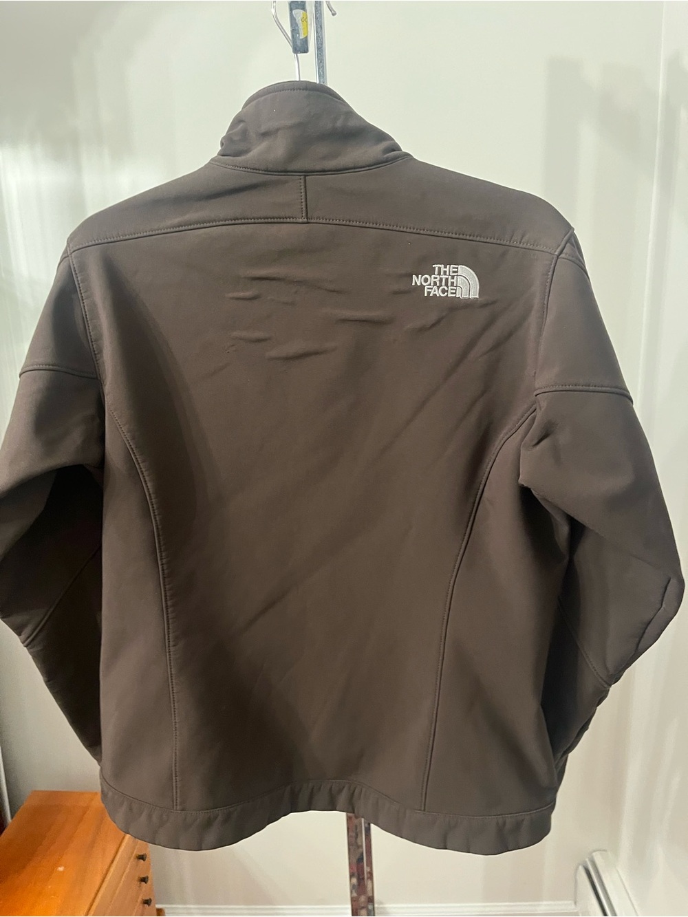 Women’s Medium The North Face Brown Lightweight Jacket with Chest Logo - Picture 2 of 2